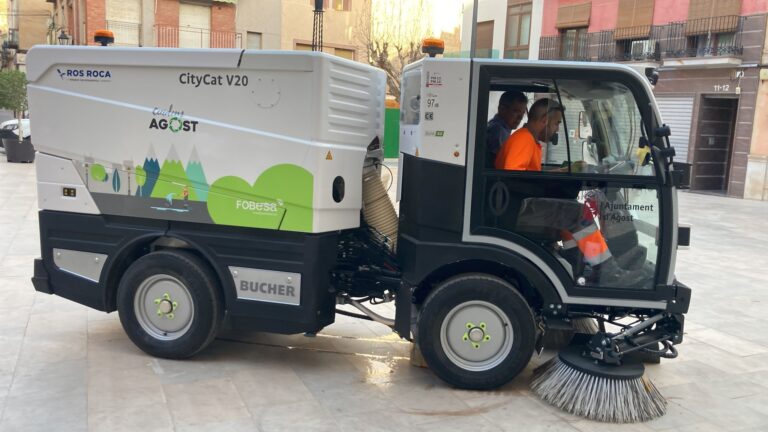 Fobesa y Agost ponen en marcha un servicio de limpieza viaria sostenible y eficiente