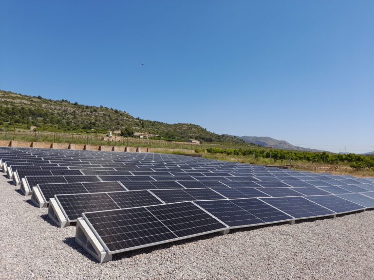 Facsa instala una planta fotovoltaica para autoconsumo en una de sus principales instalaciones de producción de agua