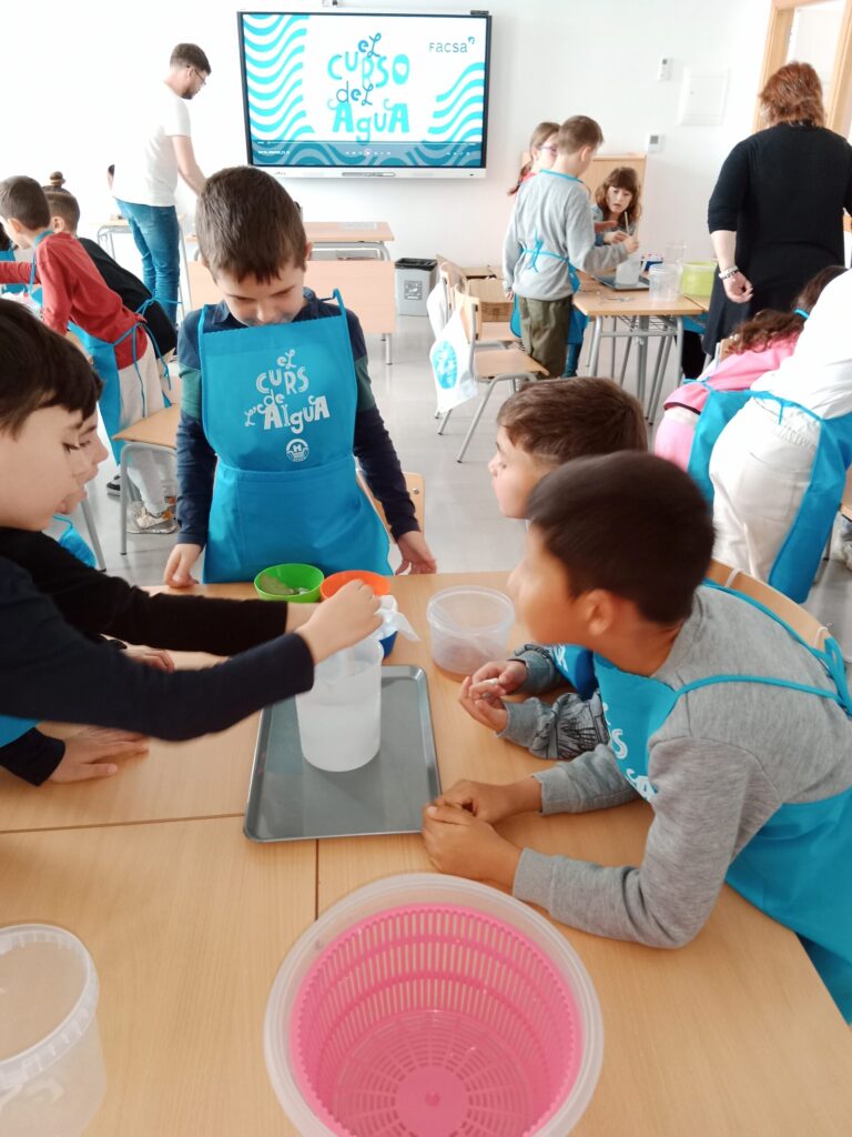 El alumnado de Alcúdia sigue aprendiendo sobre la importancia del agua de la mano de ACASA