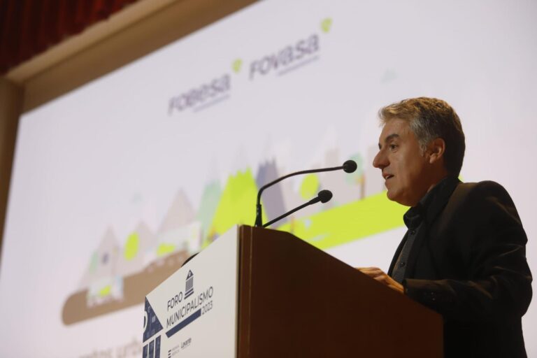 Fovasa pone en valor el papel de la innovación para mejorar la gestión de los residuos en el Foro de Municipalismo de Levante