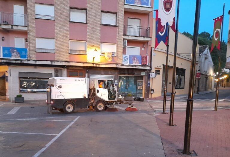 Fovasa Medioambiente habilita un servicio extra de limpieza para las fiestas de Moros y Cristianos de Muro de Alcoy