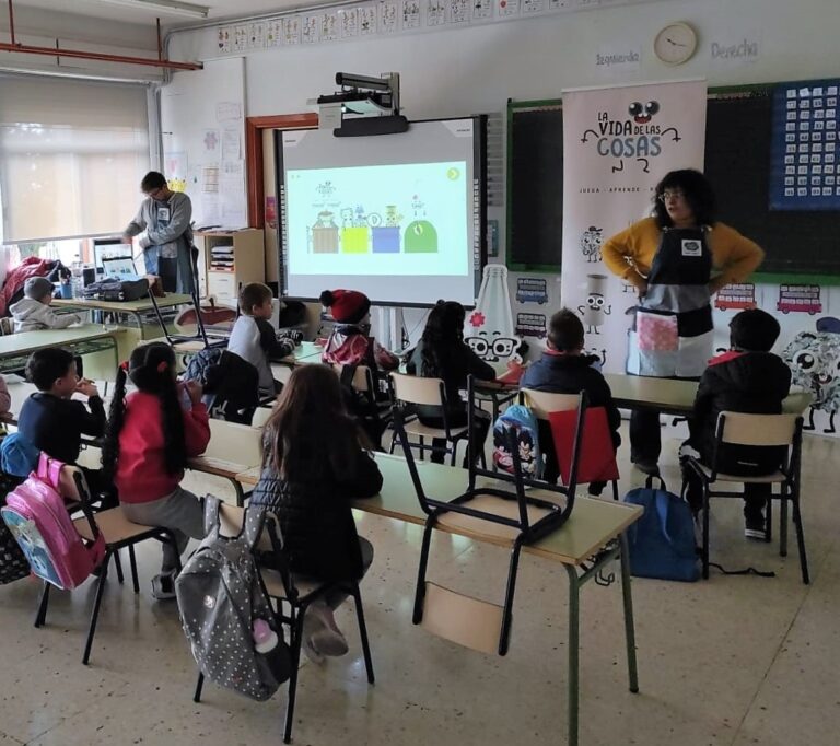 El proyecto educativo de Fobesa y Fovasa “La Vida de las Cosas” visita de nuevo los colegios de Sax