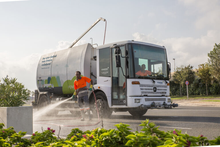 València adjudica a Fovasa la limpieza y recogida de residuos de la zona 3