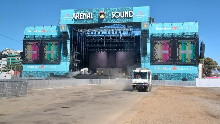 Fobesa garantiza un año más la limpieza del festival Arenal Sound tras una edición con más de 300.000 ‘sounders’