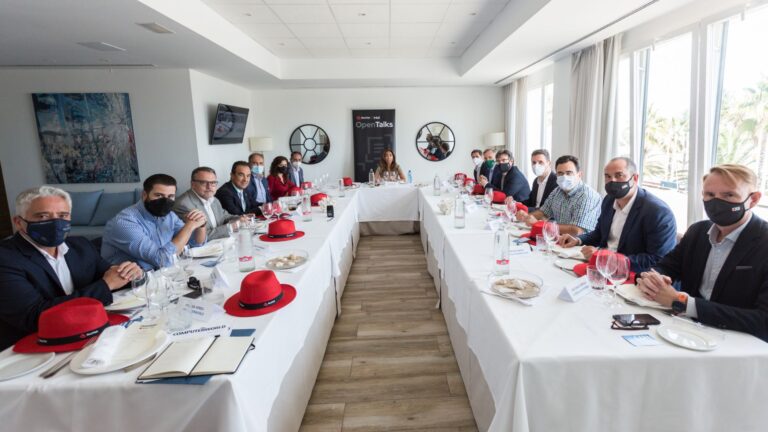 GRUPO GIMENO comparte su visión sobre ciberseguridad, inteligencia artificial e IoT con importantes agentes del sector