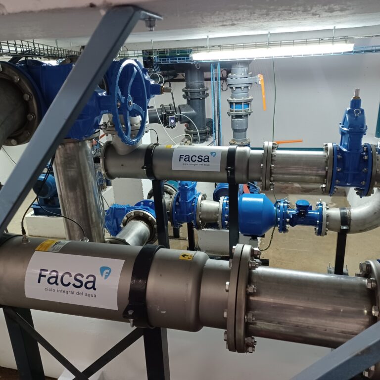 Los equipos de radiación ultravioleta instalados por Facsa en Tarazona hacen que vuelva a ser seguro beber agua del grifo en la localidad