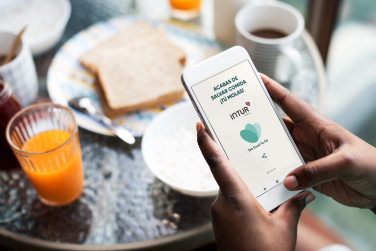 Hoteles Intur y Too Good To Go unen fuerzas para luchar contra el desperdicio de alimentos