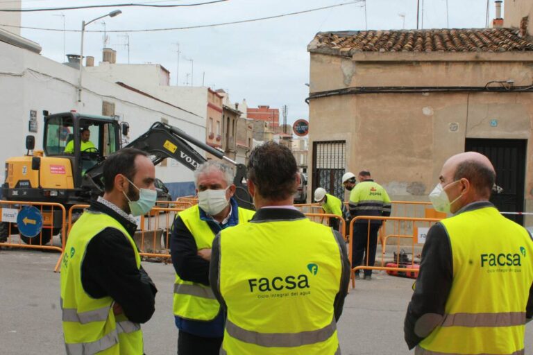 FACSA avanza en el Plan de renovación de las redes de abastecimiento y alcantarillado en varias calles de Burriana