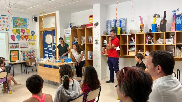 El diputado de Sostenibilidad participa en campaña de concienciación a escolares puesta en marcha por Facsa y la Diputación