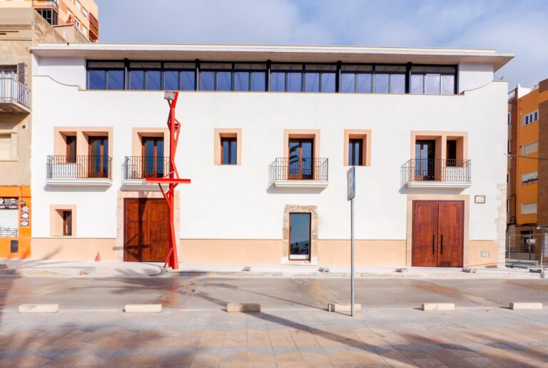Gimecons transforma un edificio del siglo XIX de Vinaròs en un nuevo 