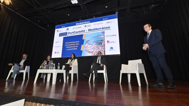 Portsur apuesta por la digitalización y sostenibilidad como claves para impulsar la inversión en la dársena sur