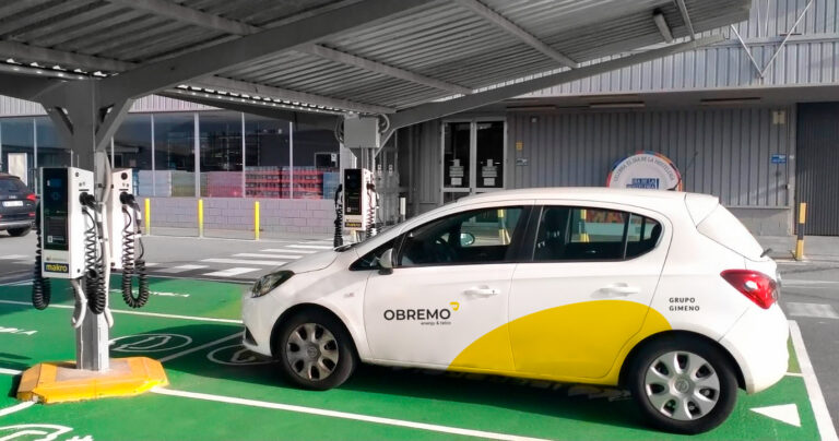 Obremo continúa electrificando la movilidad en establecimientos MAKRO a nivel nacional
