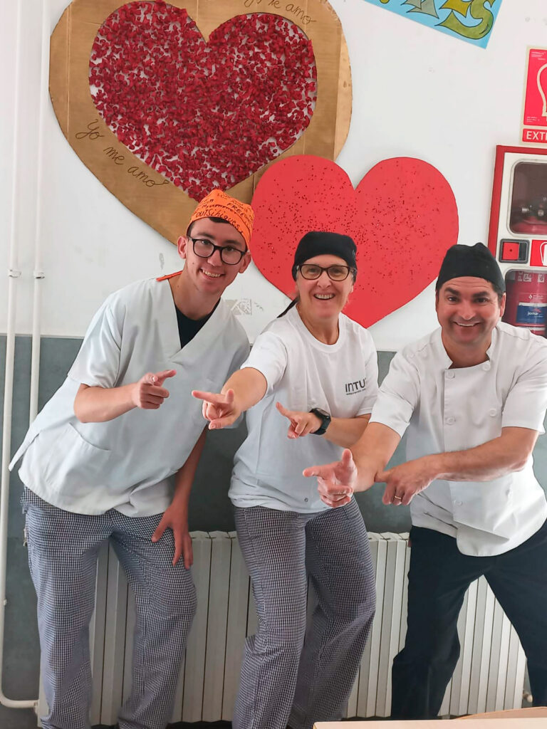 Intur Restauración Colectiva convierte en más de 300 horas de formación para el alumnado del CEE La Panderola los kilómetros conseguidos a través de carreras solidarias