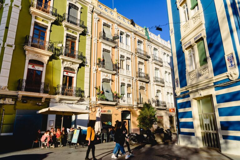 El Ayuntamiento de València encarga a Fovasa Facility la fabricación e instalación de estaciones de Ruido en el Barrio de Ruzafa