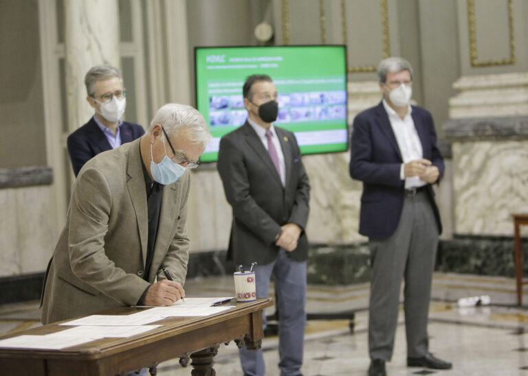 Grupo Gimeno se adhiere al Programa H2VLC-València Valle de Hidrógeno Verde para fomentar su uso en el sector del transporte y la logística en València