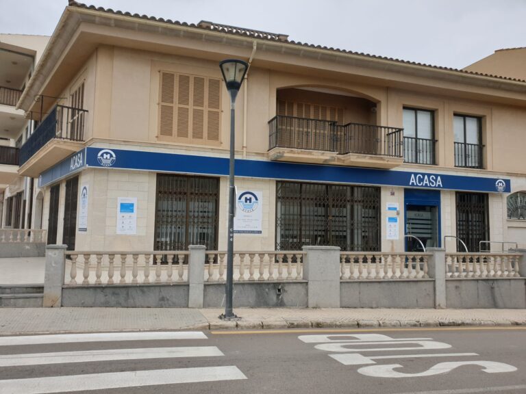 ACASA inaugura su nueva oficina en Alcudia