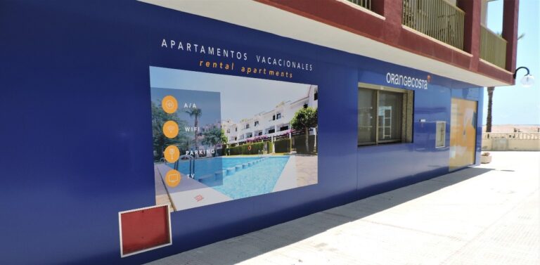 Orange Costa estrena temporada con nuevas oficinas en Peñíscola
