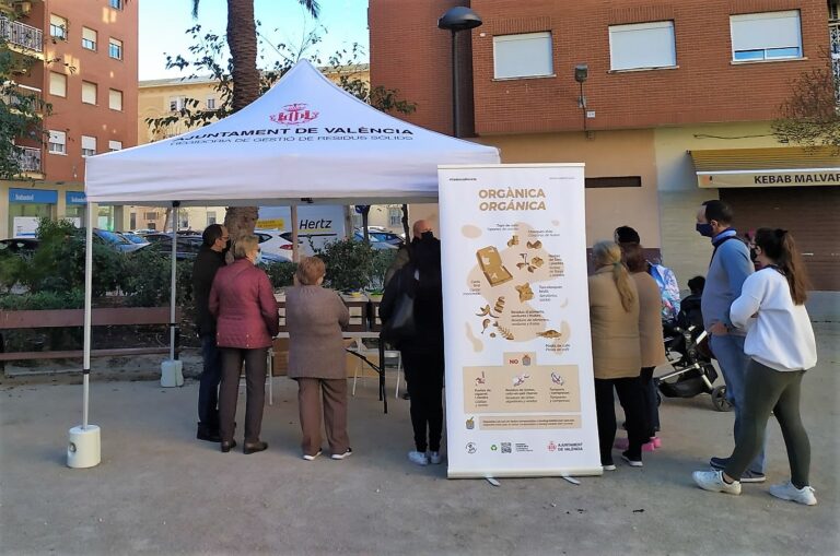 FOVASA realiza en València una campaña de concienciación sobre la recogida de residuos orgánicos