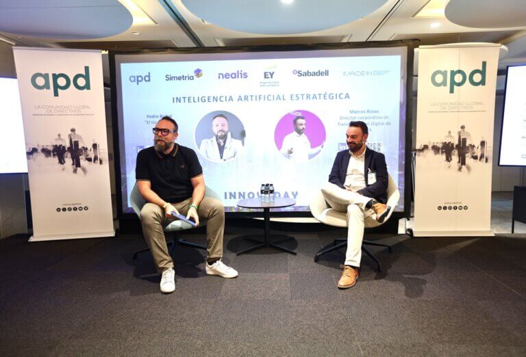 Nealis reivindica el papel del talento en la aplicación estratégica de la inteligencia artificial durante el encuentro Innovaday