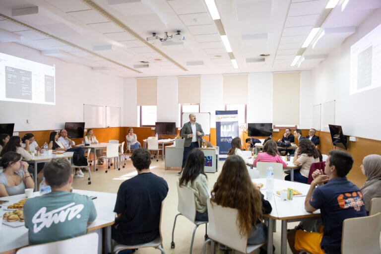 Abierto el plazo de los I Premios Aula Intelier de Turismo para reconocer el talento joven